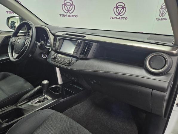 Toyota RAV4 IV (XA40) Рестайлинг с пробегом 2016 года, цена 2 089 000 рублей, 150342 км, внедорожник, Автокод Объявления