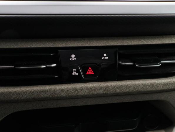 Volkswagen Multivan T7 с пробегом 2022 года, цена 5 870 000 рублей, 83948 км, минивэн, Автокод Объявления