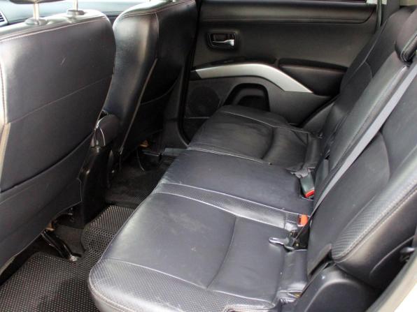 Mitsubishi Outlander II Рестайлинг с пробегом 2011 года, цена 1 299 000 рублей, 215000 км, внедорожник, Автокод Объявления