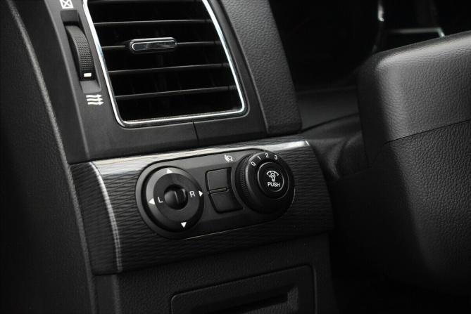 Chevrolet Captiva I Рестайлинг 2 с пробегом 2015 года, цена 840 000 рублей, 305417 км, внедорожник, Автокод Объявления