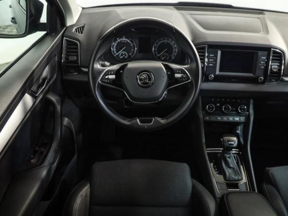 Skoda Karoq I с пробегом 2021 года, цена 2 399 000 рублей, 72295 км, внедорожник, Автокод Объявления
