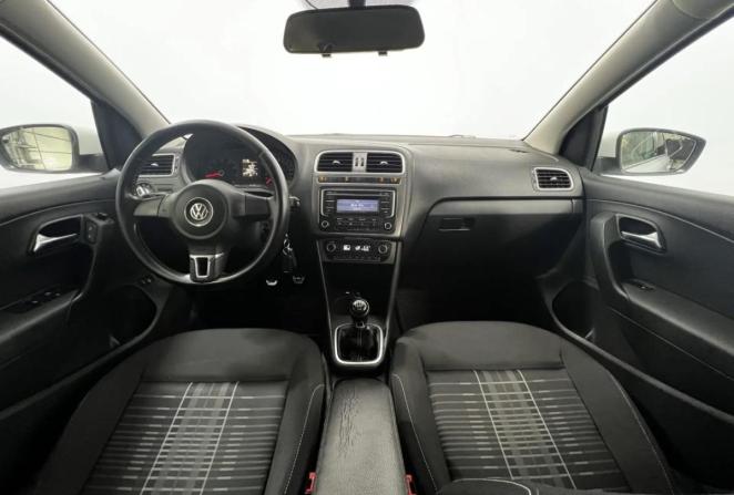 Volkswagen Polo V Рестайлинг с пробегом 2015 года, цена 845 000 рублей, 198925 км, седан, Автокод Объявления