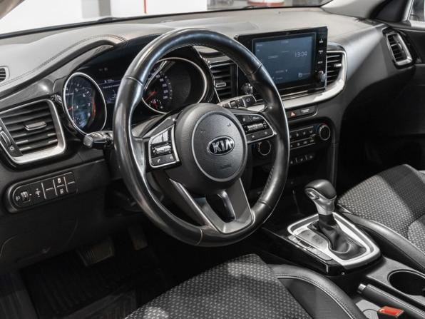 Kia Ceed III с пробегом 2021 года, цена 2 060 000 рублей, 124105 км, универсал, Автокод Объявления