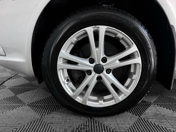 Skoda Octavia II (A5) Рестайлинг с пробегом 2012 года, цена 715 000 рублей, 220000 км, лифтбек, Автокод Объявления