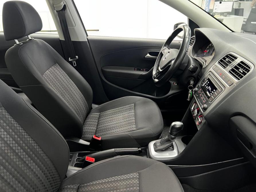 Volkswagen Polo V Рестайлинг Казань  - изображение 13