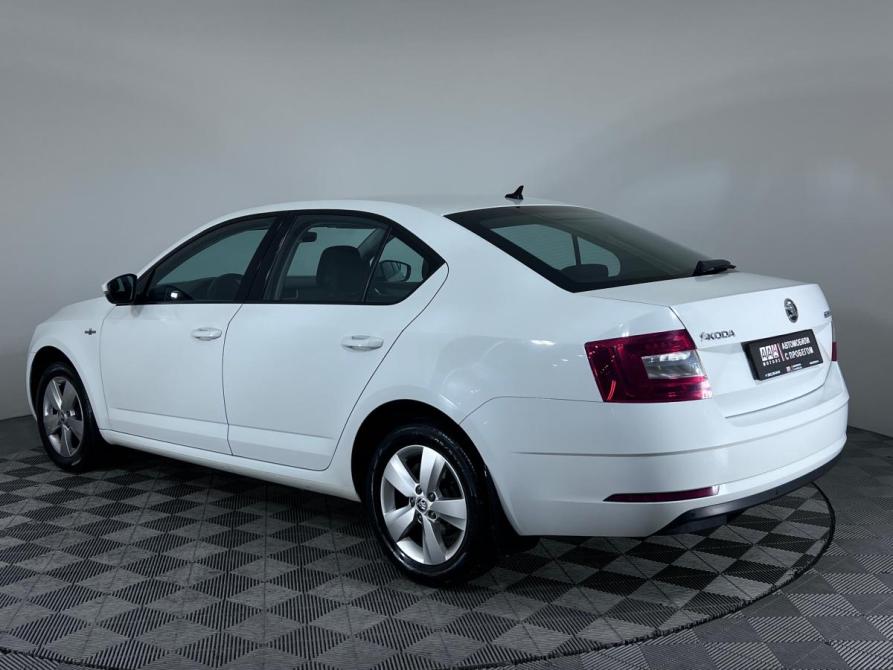 Skoda Octavia III (A7) Рестайлинг Ростов-на-Дону  - изображение 4