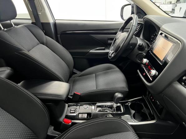 Mitsubishi Outlander III Рестайлинг 3 с пробегом 2020 года, цена 2 550 000 рублей, 76625 км, внедорожник, Автокод Объявления