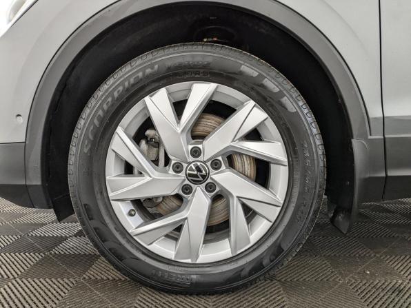 Volkswagen Tiguan II Рестайлинг с пробегом 2021 года, цена 3 500 000 рублей, 62176 км, внедорожник, Автокод Объявления