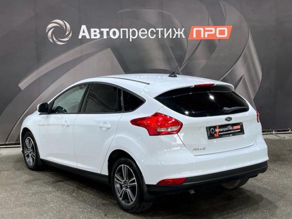 Ford Focus III Рестайлинг с пробегом 2017 года, цена 830 000 рублей, 214436 км, хэтчбек, Автокод Объявления