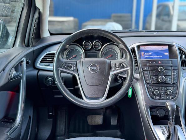 Opel Astra J Рестайлинг с пробегом 2013 года, цена 850 000 рублей, 125000 км, хэтчбек, Автокод Объявления