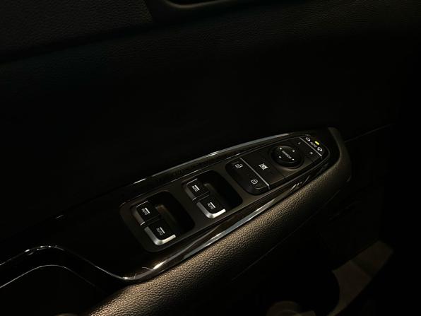 Kia Optima IV Рестайлинг с пробегом 2019 года, цена 2 349 000 рублей, 76012 км, седан, Автокод Объявления