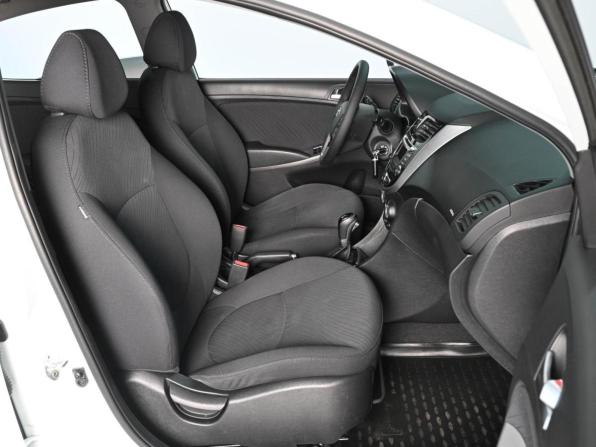 Hyundai Solaris I Рестайлинг с пробегом 2016 года, цена 1 019 000 рублей, 172884 км, седан, Автокод Объявления