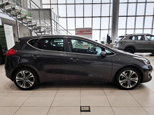 Kia Ceed II Рестайлинг с пробегом 2016 года, цена 1 350 000 рублей, 113267 км, хэтчбек, Автокод Объявления