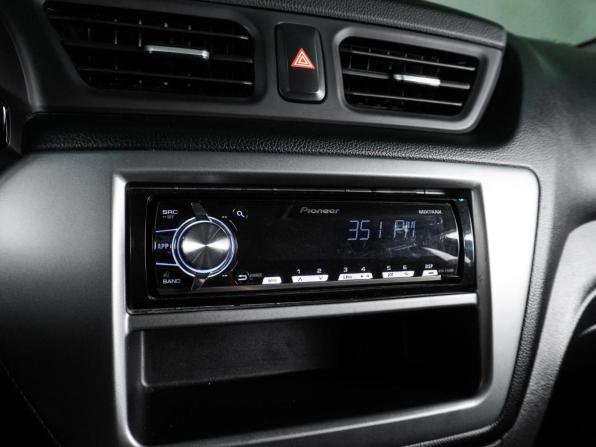 Kia Rio III Рестайлинг с пробегом 2015 года, цена 1 099 000 рублей, 136302 км, хэтчбек, Автокод Объявления