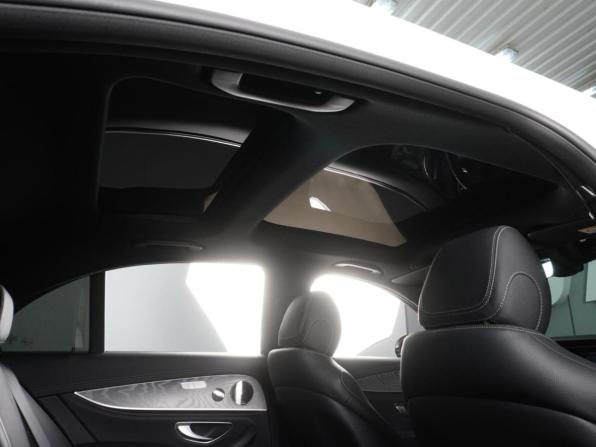 Mercedes-Benz E-Класс V (W213 S213 C238) Рестайлинг с пробегом 2022 года, цена 6 279 000 рублей, 45571 км, седан, Автокод Объявления