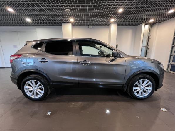Nissan Qashqai II с пробегом 2018 года, цена 1 790 000 рублей, 108839 км, внедорожник, Автокод Объявления