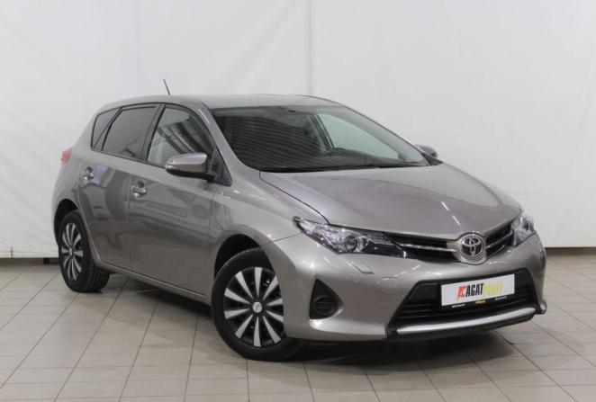 Toyota Auris II с пробегом 2013 года, цена 1 420 000 рублей, 112127 км, хэтчбек, Автокод Объявления