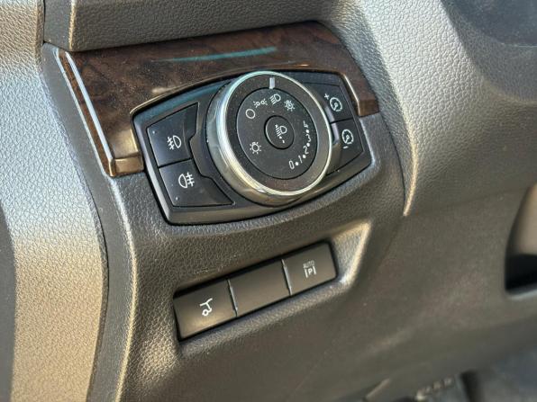 Ford Explorer V с пробегом 2012 года, цена 1 900 000 рублей, 235000 км, внедорожник, Автокод Объявления