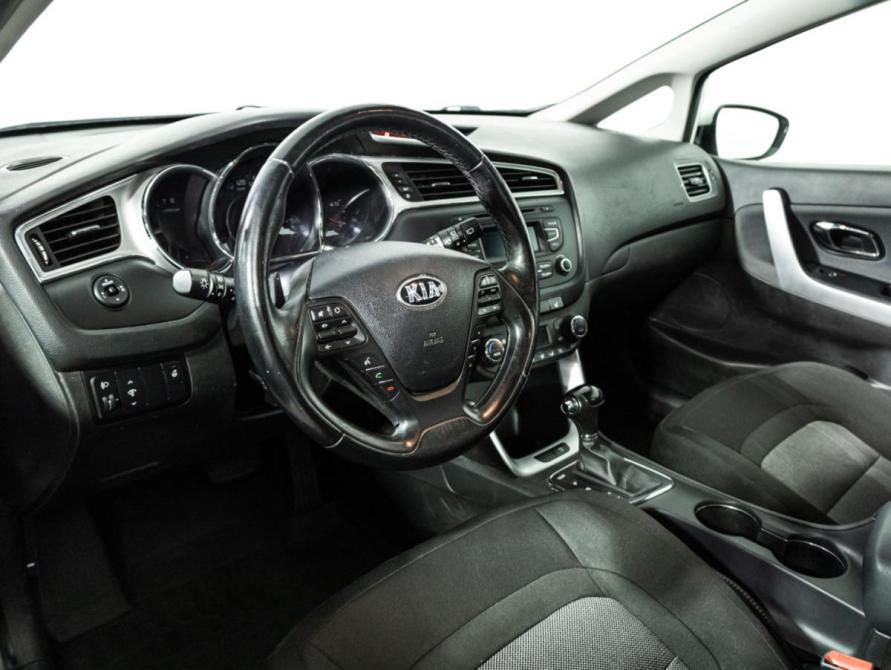 Kia Ceed II Рестайлинг Санкт-Петербург  - изображение 12