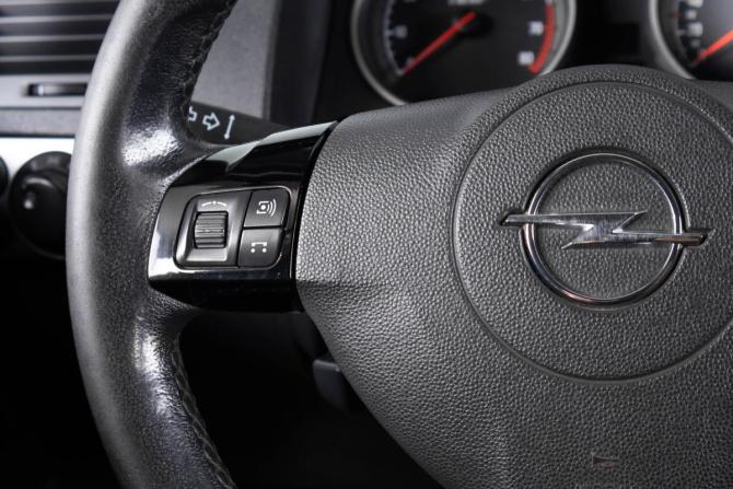 Opel Astra H Рестайлинг с пробегом 2008 года, цена 439 000 рублей, 273415 км, хэтчбек, Автокод Объявления