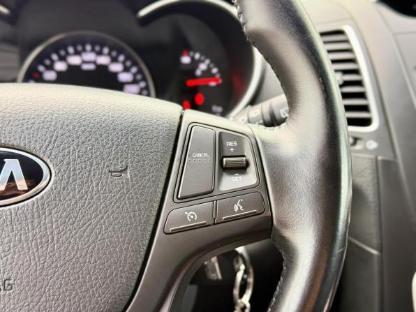Kia Sorento II Рестайлинг с пробегом 2013 года, цена 1 355 000 рублей, 262322 км, внедорожник, Автокод Объявления