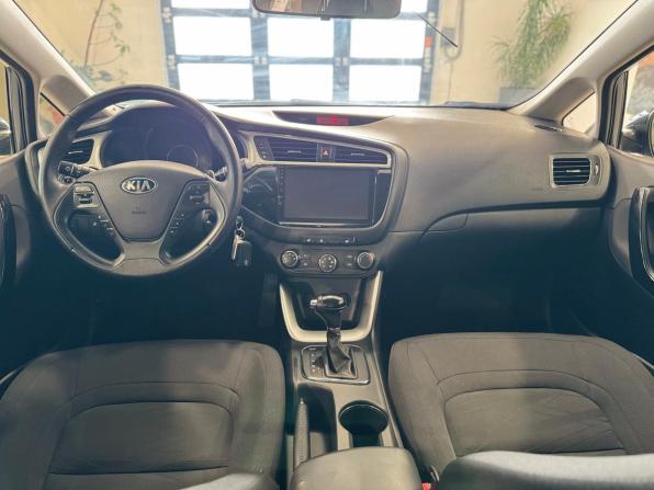 Kia Ceed II Рестайлинг с пробегом 2018 года, цена 1 550 000 рублей, 134657 км, хэтчбек, Автокод Объявления