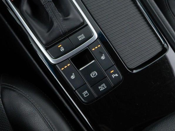 Kia Optima IV Рестайлинг с пробегом 2018 года, цена 1 798 055 рублей, 141383 км, седан, Автокод Объявления