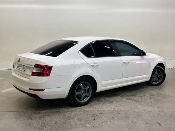 Skoda Octavia III (A7) с пробегом 2015 года, цена 1 129 000 рублей, 153000 км, лифтбек, Автокод Объявления
