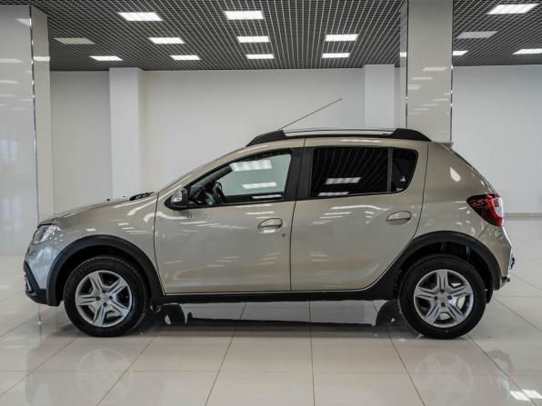 Renault Sandero II Рестайлинг с пробегом 2020 года, цена 1 277 000 рублей, 106978 км, хэтчбек, Автокод Объявления