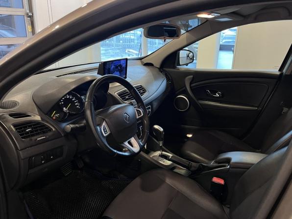 Renault Megane III с пробегом 2012 года, цена 720 000 рублей, 220875 км, хэтчбек, Автокод Объявления