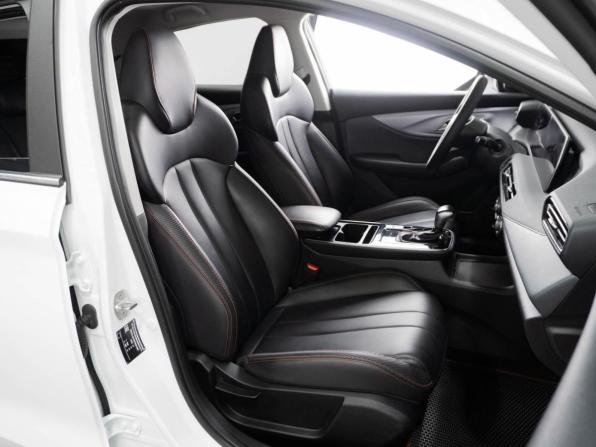 BAIC U5 Plus с пробегом 2023 года, цена 1 249 000 рублей, 54118 км, седан, Автокод Объявления
