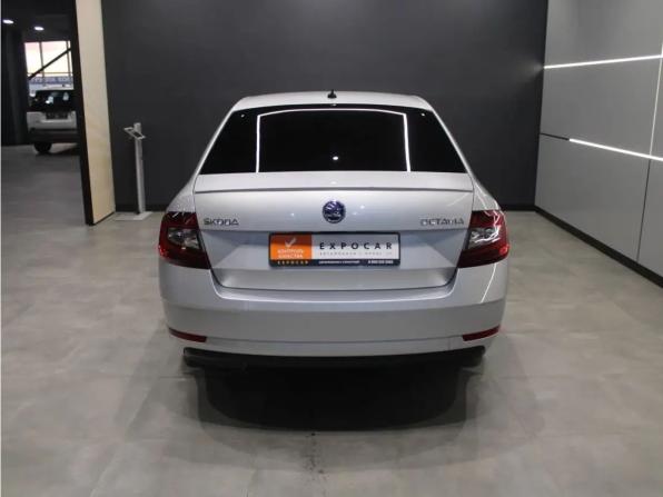 Skoda Octavia III (A7) Рестайлинг с пробегом 2018 года, цена 2 079 000 рублей, 124000 км, лифтбек, Автокод Объявления