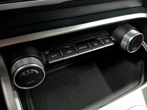 Geely Coolray I с пробегом 2021 года, цена 1 800 000 рублей, 38247 км, внедорожник, Автокод Объявления