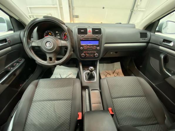 Volkswagen Jetta V с пробегом 2010 года, цена 449 000 рублей, 296198 км, седан, Автокод Объявления