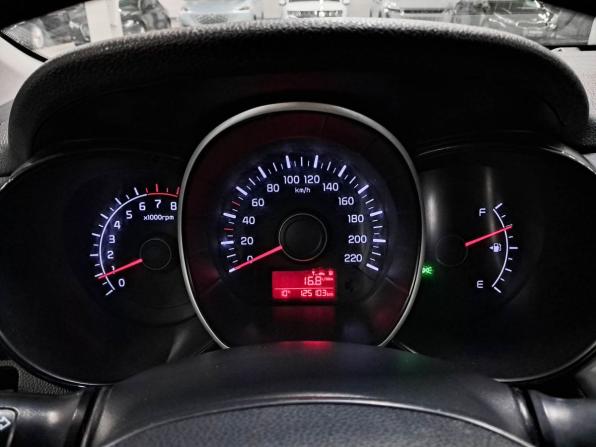 Kia Rio III Рестайлинг с пробегом 2016 года, цена 745 000 рублей, 125110 км, седан, Автокод Объявления