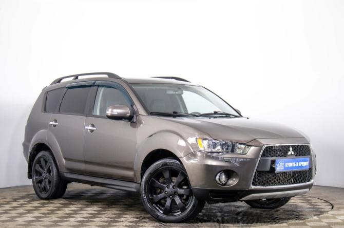 Mitsubishi Outlander II Рестайлинг с пробегом 2010 года, цена 1 099 000 рублей, 261530 км, внедорожник, Автокод Объявления