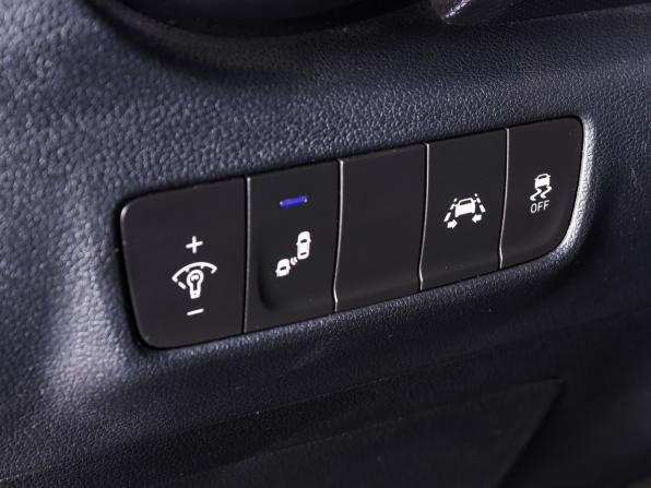 Hyundai Kona I с пробегом 2019 года, цена 1 749 000 рублей, 114170 км, внедорожник, Автокод Объявления