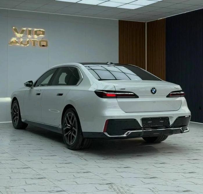 BMW 7 серии VII (G70) Рестайлинг Барнаул  - изображение 3