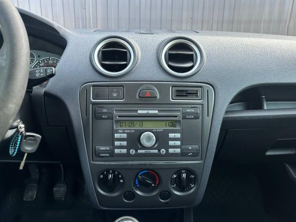 Ford Fusion I Рестайлинг с пробегом 2007 года, цена 379 000 рублей, 174000 км, хэтчбек, Автокод Объявления