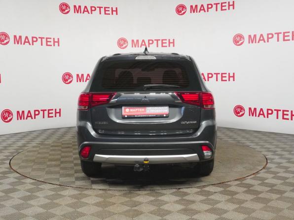 Mitsubishi Outlander III Рестайлинг 2 с пробегом 2018 года, цена 2 115 000 рублей, 130550 км, внедорожник, Автокод Объявления