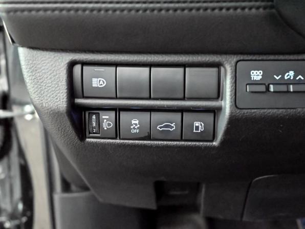 Toyota Avalon V с пробегом 2022 года, цена 3 120 000 рублей, 77124 км, седан, Автокод Объявления