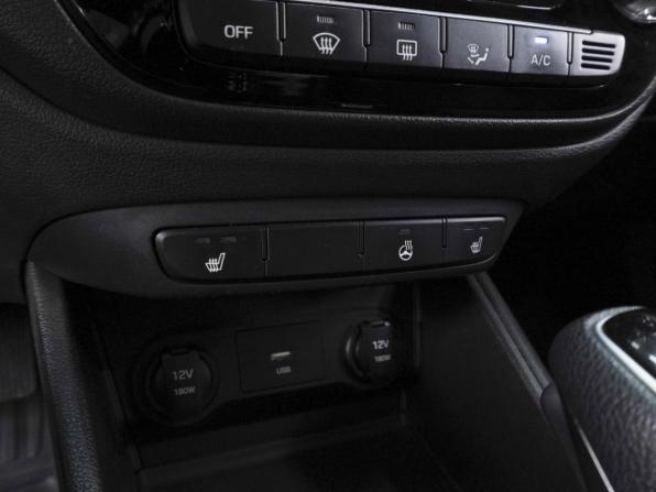 Hyundai Solaris II Рестайлинг с пробегом 2021 года, цена 1 799 000 рублей, 20178 км, седан, Автокод Объявления