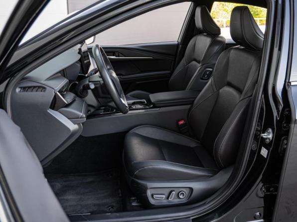 Toyota Camry IX (XV80) China Market с пробегом 2024 года, цена 3 770 000 рублей, 28153 км, седан, Автокод Объявления