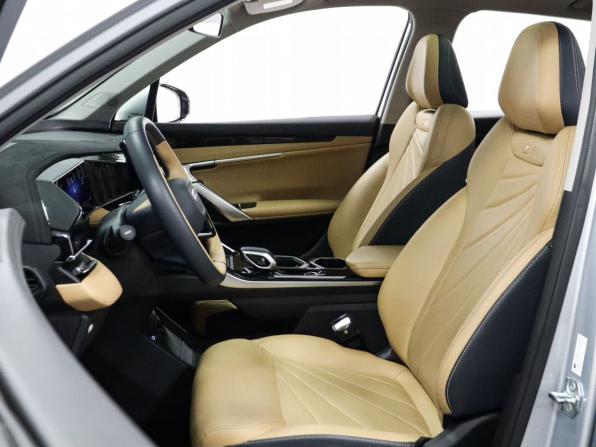 Geely Atlas II с пробегом 2024 года, цена 2 499 000 рублей, 39000 км, внедорожник, Автокод Объявления