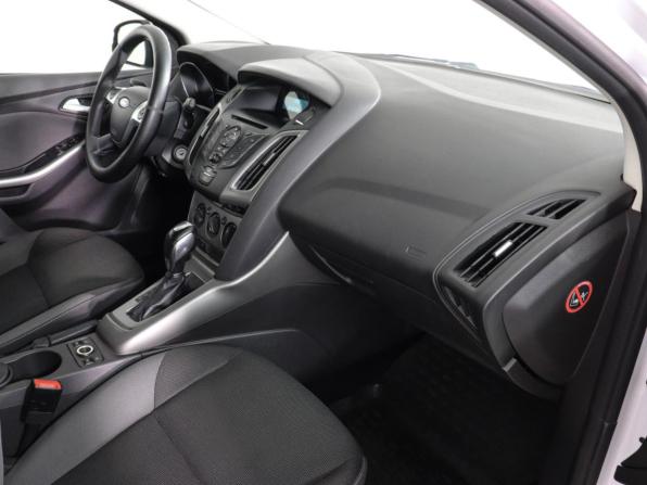 Ford Focus III Рестайлинг с пробегом 2015 года, цена 927 000 рублей, 105724 км, универсал, Автокод Объявления
