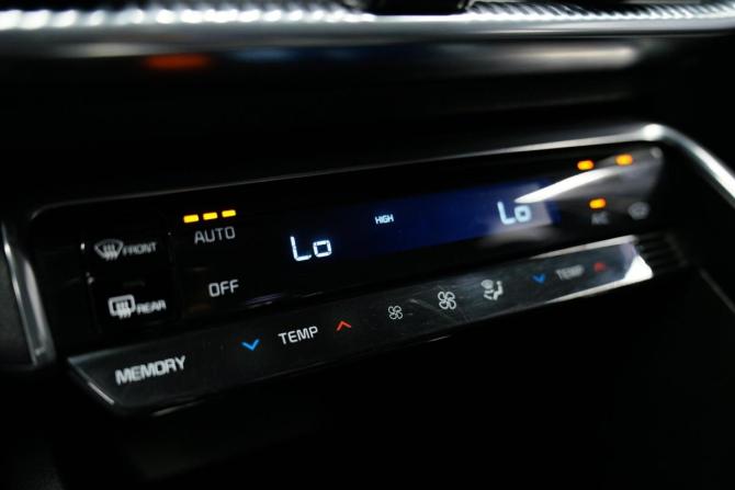 Kia K5 III с пробегом 2020 года, цена 2 550 000 рублей, 108472 км, седан, Автокод Объявления