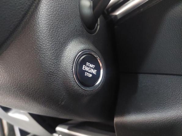 Skoda Karoq I с пробегом 2020 года, цена 2 355 000 рублей, 66800 км, внедорожник, Автокод Объявления
