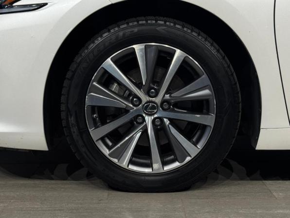 Lexus ES VII с пробегом 2020 года, цена 3 890 000 рублей, 73093 км, седан, Автокод Объявления