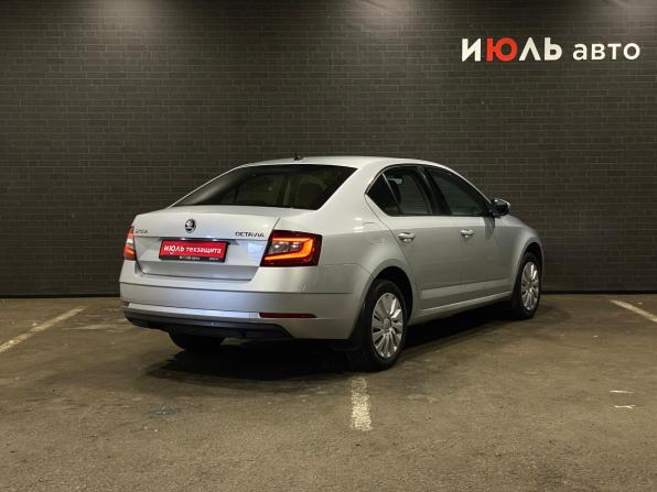 Skoda Octavia III (A7) Рестайлинг с пробегом 2017 года, цена 1 565 000 рублей, 158064 км, лифтбек, Автокод Объявления