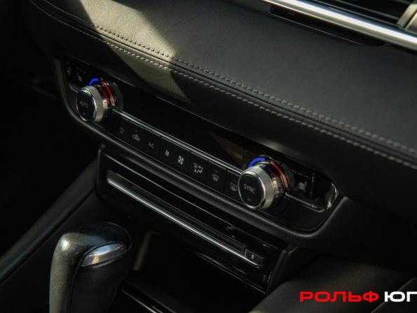 Mazda 6 III (GJ) Рестайлинг 2 с пробегом 2018 года, цена 1 968 000 рублей, 109005 км, седан, Автокод Объявления